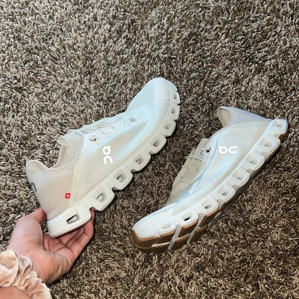 White On Cloud Men’s Running Shoes ☁️
